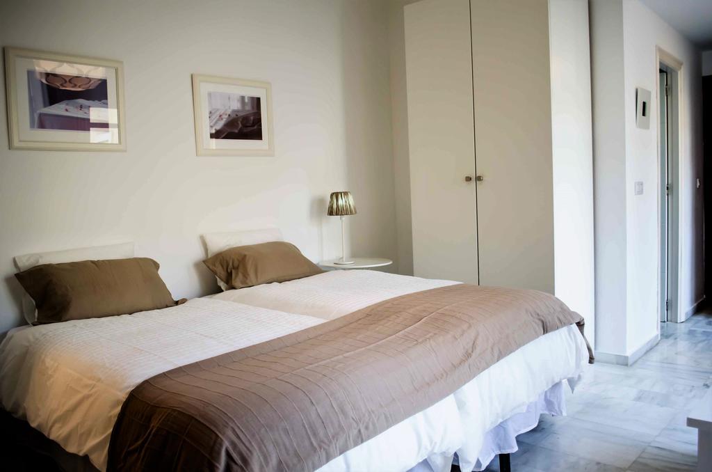 Apartamento Blanco Calle Pureza * Sevilla